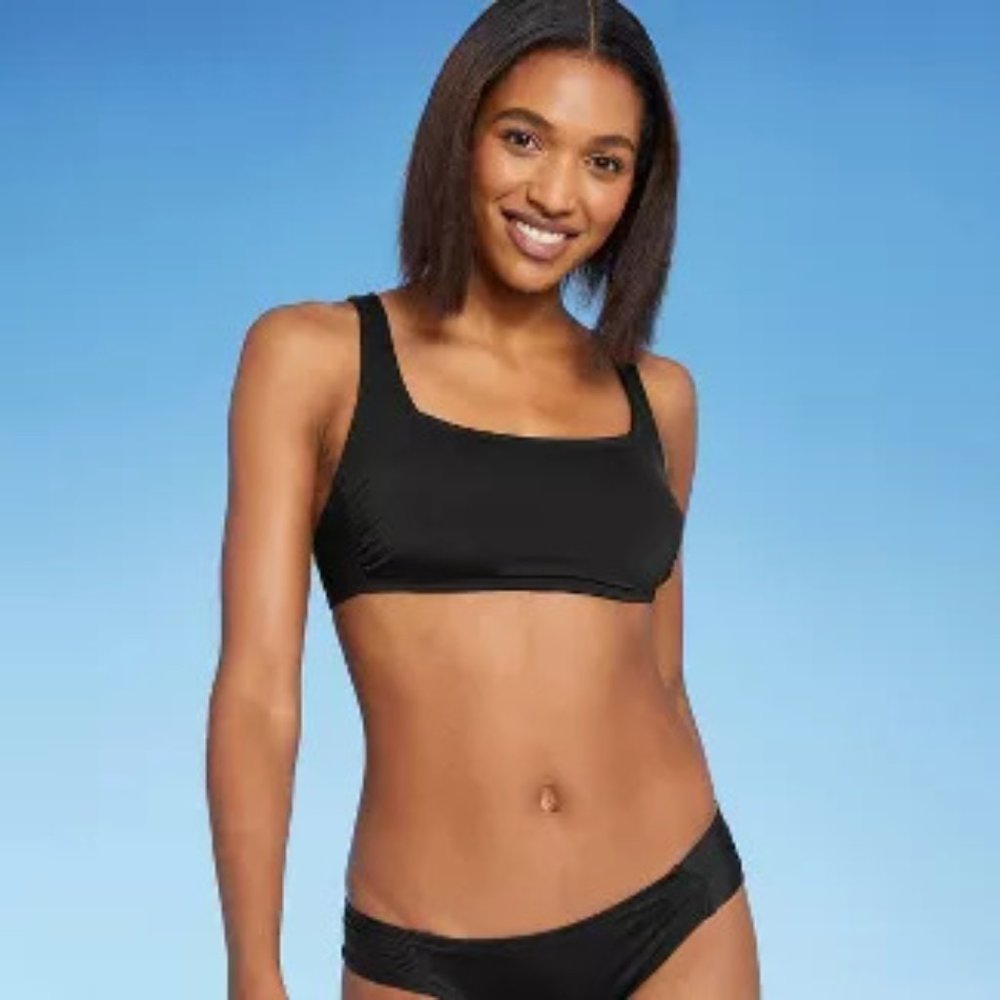 Black Bikini Top (NWT) Medium